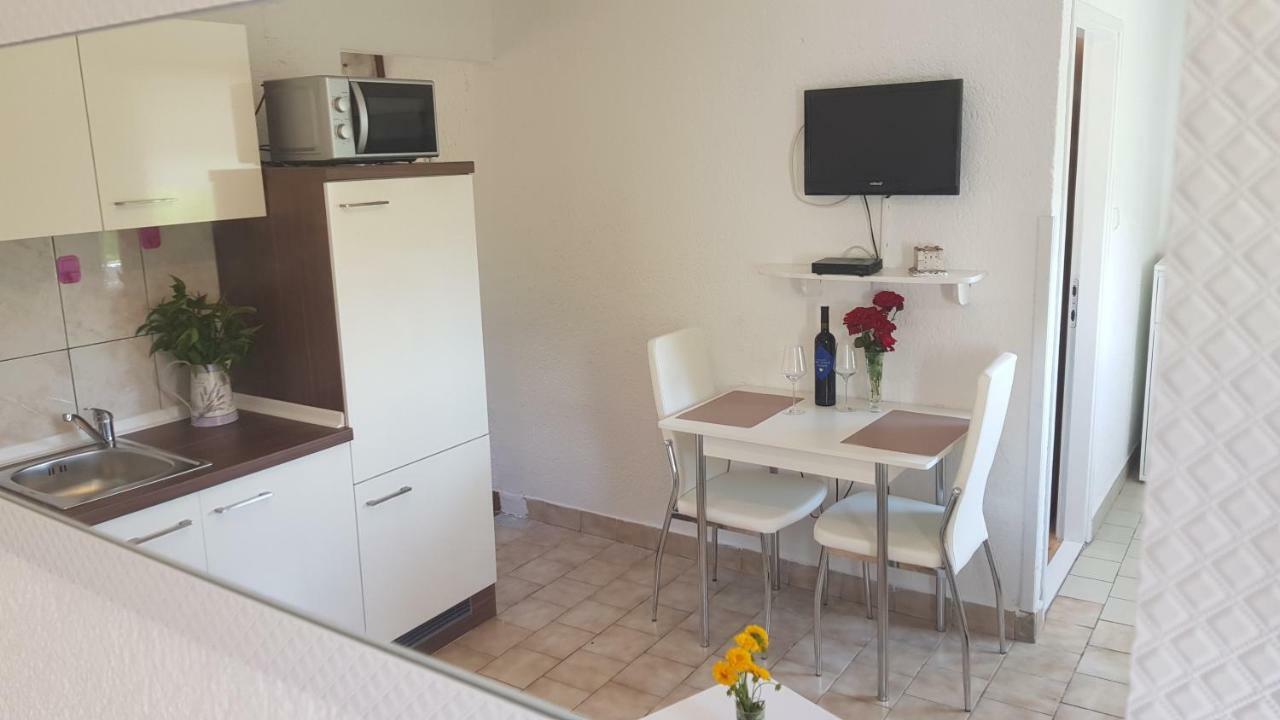 Apartman Duba เซนญ์ ภายนอก รูปภาพ