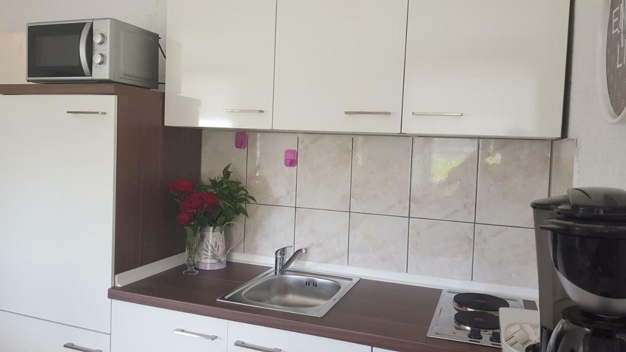 Apartman Duba เซนญ์ ภายนอก รูปภาพ